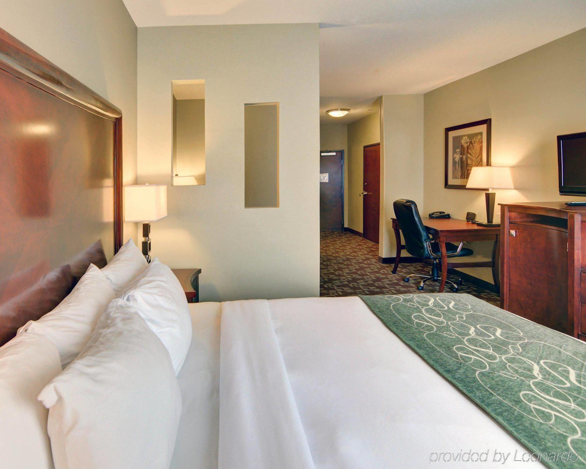 Comfort Suites Near Northeast Mall North Richland Hills Eksteriør bilde